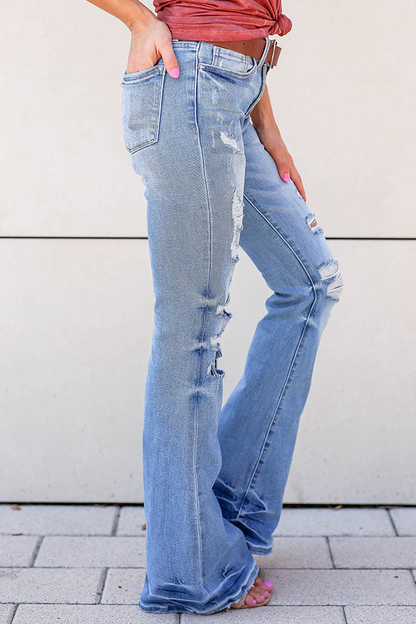 Mid Rise Cuffed Ripped Capri Jeans