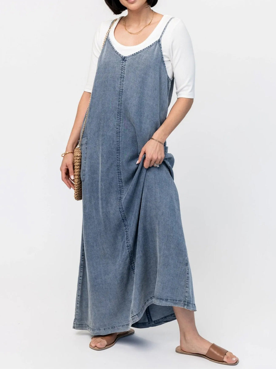 Vintage-Inspired Loose Fit Denim Maxi Dress Madepants Vintage-Inspired Loose Fit Denim Maxi Dress Madepants