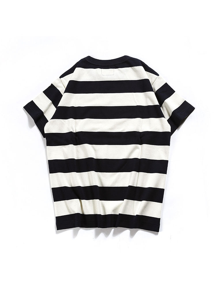 Camiseta de cuello redondo a rayas para hombre
