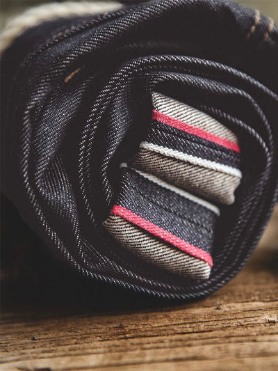 Vaqueros de mezclilla cruda estilo retro americano para hombre