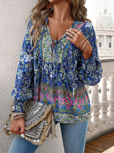 Blusa con lazo en el cuello y estampado floral bohemio