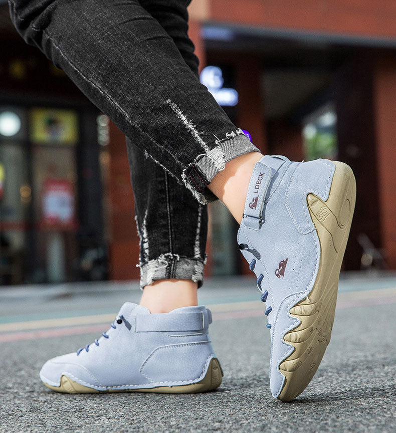 Unisex Leather Lace-Up Mid-Top Casual Sneakers