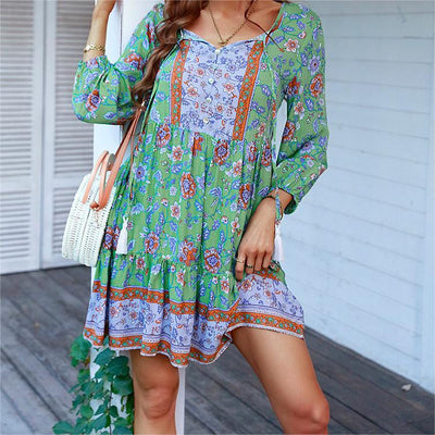 Robe à imprimé bohème à manches 3/4 et col en V
