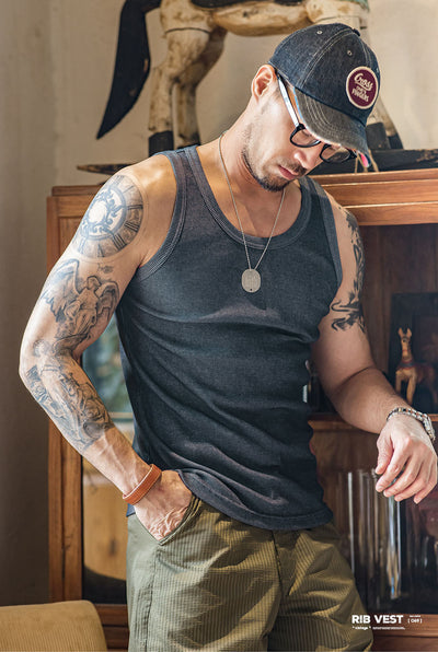 Camiseta sin mangas acanalada de corte entallado para hombre