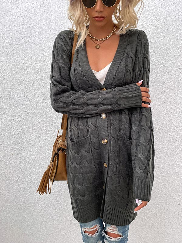 Cardigan en tricot à grandes poches et boutons sur le devant 