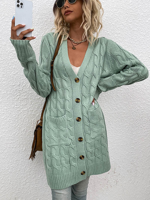 Cardigan en tricot à grandes poches et boutons sur le devant 