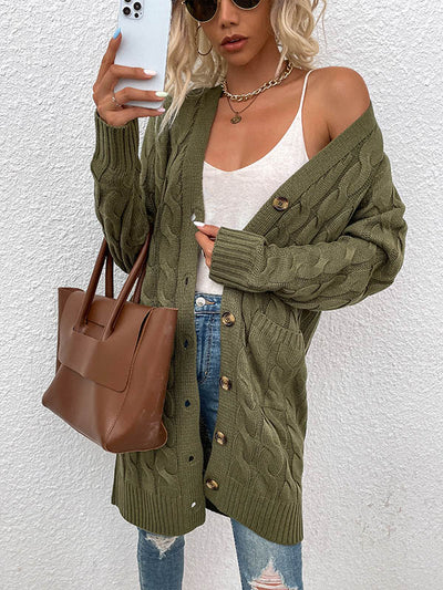 Cardigan en tricot à grandes poches et boutons sur le devant 