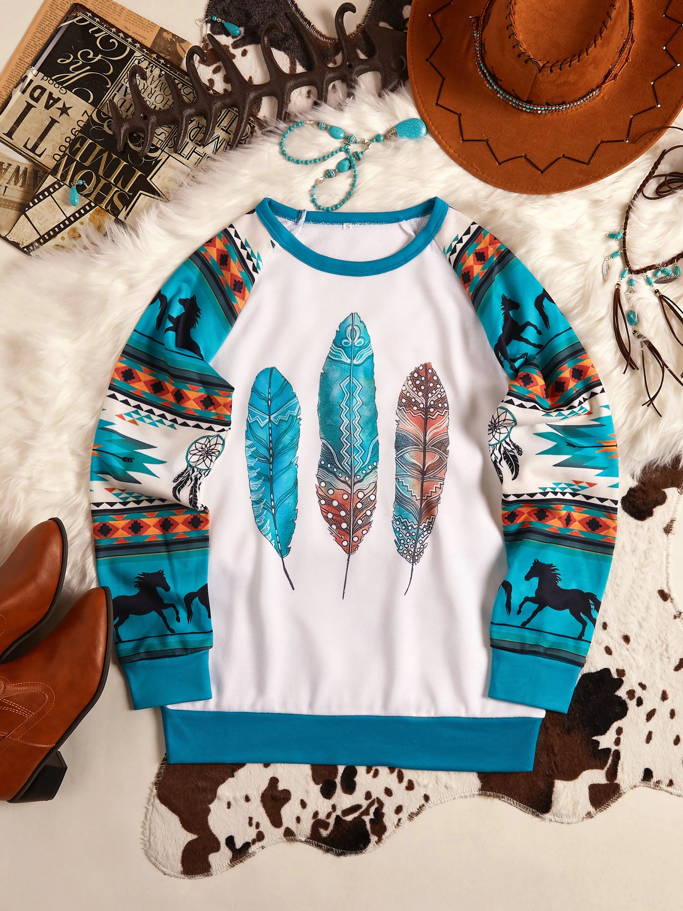 Western Feather Aztec Print Sweatshirt